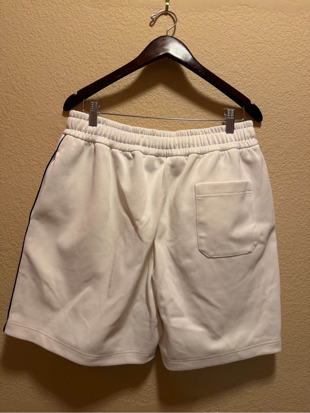 New Authentic Gucci Logo Colors Shorts White Size XL / 32 - 38 Waist - Picture 10 of 14